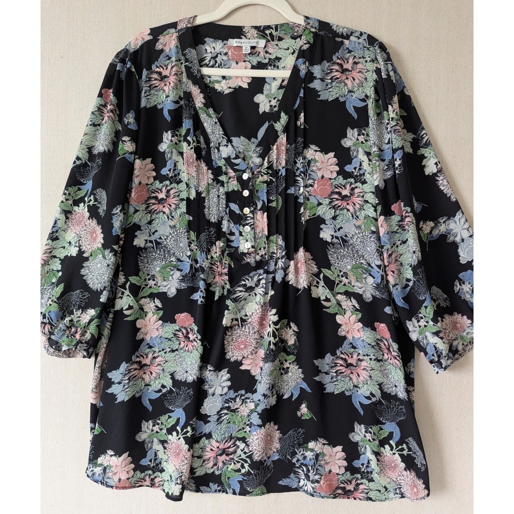Rose + Olive Dark Floral Blouse Women 2X Black Pintuck 3/4 Sleeve Boho V-Neck